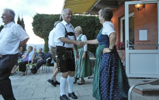 Abschlussabend mit Tanz einer Busreise