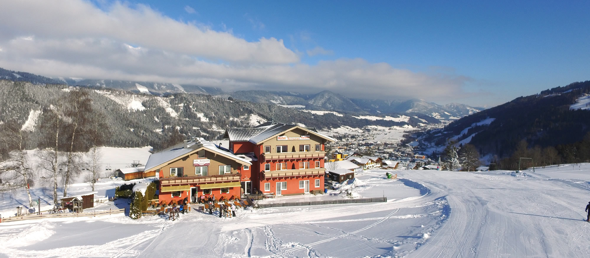 Hotel Restaurant Pariente im Winter in Rohrmoos, Schladming